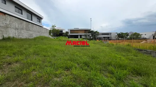 Lote/Terreno à venda, 600m² no Condomínio Residencial Colinas do Paratehy, São José dos Campos
