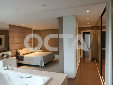 Casa com 3 Quartos para alugar, 540m² no Três Figueiras, Porto Alegre