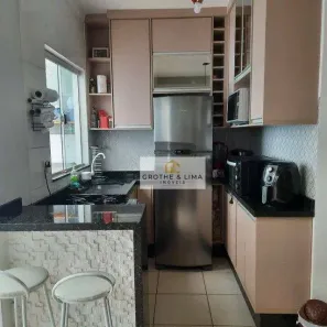 Sobrado com 2 Quartos à venda, 80m² no Jardim Panorama, Caçapava