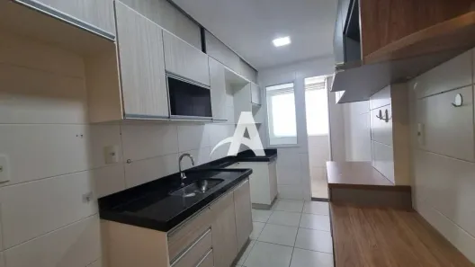 Apartamento com 3 Quartos para alugar, 86m² no Segismundo Pereira, Uberlândia