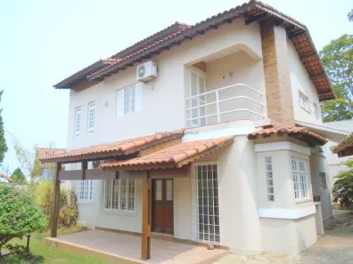 Imóvel Comercial com 3 Quartos para alugar, 225m² no Vila Júlia, Poá