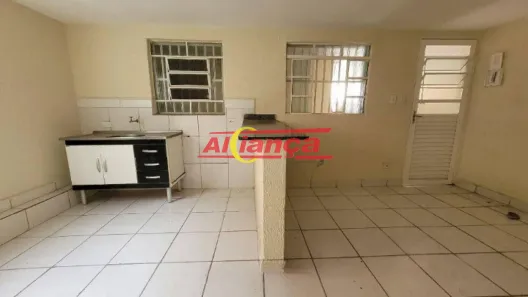 Casa com 2 Quartos para alugar, 100m² no Jardim Tabatinga, Guarulhos