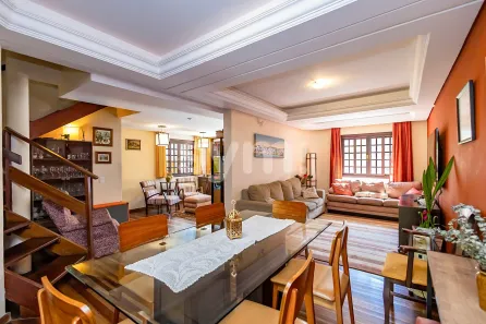 Casa com 4 Quartos à venda, 272m² no Vista Alegre, Curitiba