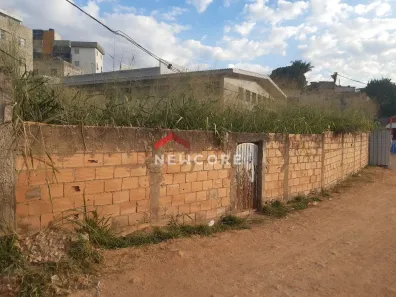Lote/Terreno à venda, 402m² no Heliópolis, Belo Horizonte