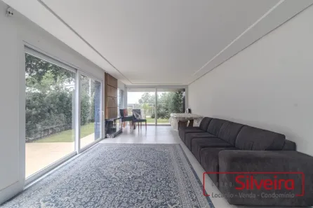 Apartamento com 3 Quartos à venda, 181m² no Vila Assunção, Porto Alegre