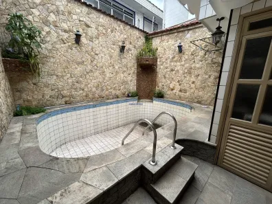 Sobrado com 3 Quartos à venda, 227m² no Vila Belmiro, Santos