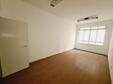 Sala Comercial para alugar, 70m² no República, São Paulo