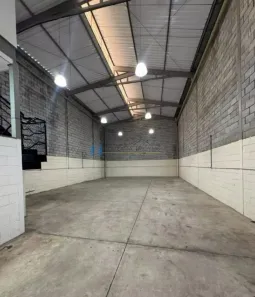 Galpão/Depósito/Armazém para alugar, 310m² no Jardim Independência, São Paulo