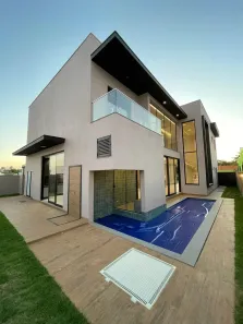 Casa de Condomínio com 4 Quartos à venda, 376m² no Granja Marileusa, Uberlândia