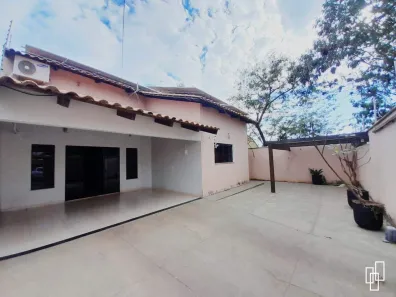Casa com 3 Quartos para alugar, 120m² no Plano Diretor Sul, Palmas