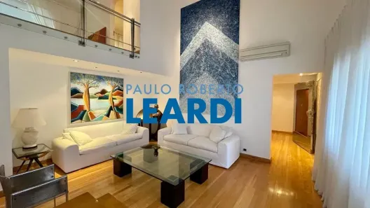 Apartamento com 3 Quartos à venda, 220m² no Cerqueira César, São Paulo