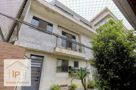 Sobrado com 3 Quartos à venda, 302m² no Água Verde, Curitiba