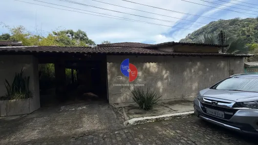 Casa com 6 Quartos à venda, 420m² no Corujas, Guapimirim