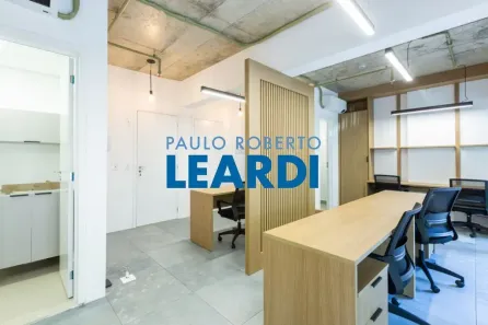 Sala Comercial para venda ou aluguel, 42m² no Butantã, São Paulo