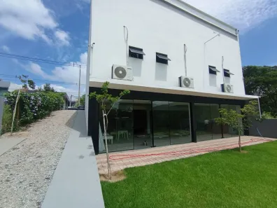 Ponto Comercial para alugar, 144m² no Lagoa, Macaé