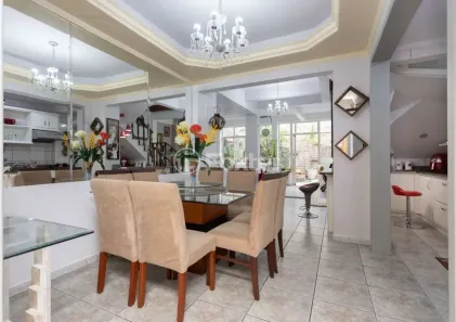 Casa com 3 Quartos à venda, 190m² no Rubem Berta, Porto Alegre