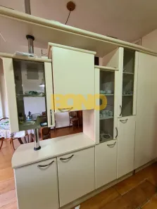 Casa com 3 Quartos para alugar, 360m² no Cidade Nova, Caxias do Sul