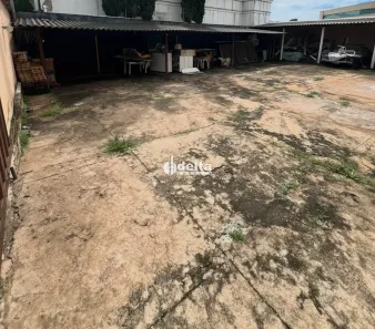 Lote/Terreno à venda, 240m² no Tabajaras, Uberlândia