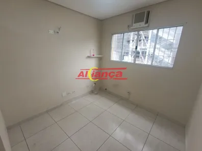 Sala Comercial para alugar, 26m² no Jardim Flor da Montanha, Guarulhos