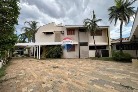 Sobrado com 4 Quartos para alugar, 386m² no Vila Harmonia, Araraquara