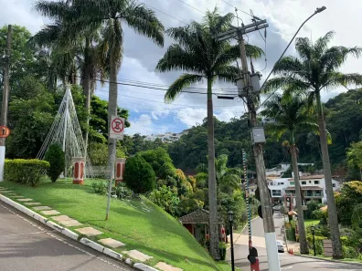 Lote/Terreno à venda, 486m² no Jardim Glória, Juiz de Fora