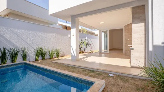 Casa de Condomínio com 4 Quartos para alugar, 208m² no Residencial Goiânia Golfe Clube, Goiânia