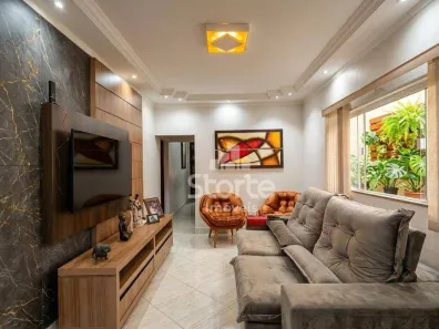 Casa com 3 Quartos à venda, 122m² no Presidente Roosevelt, Uberlândia