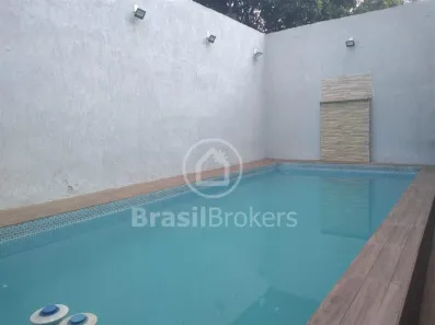 Casa com 3 Quartos à venda, 200m² no Cascadura, Rio de Janeiro