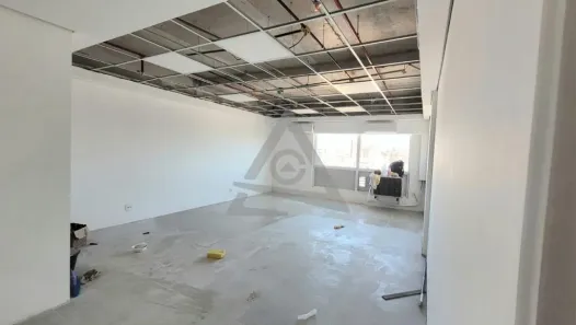 Sala Comercial para alugar, 39m² no Vila Itapura, Campinas