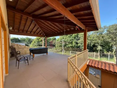 Sobrado com 3 Quartos para alugar, 224m² no Parque Centenário, Jundiaí
