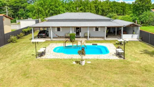 Fazenda/Sítio com 3 Quartos à venda, 280m² no Mandú, Pindamonhangaba