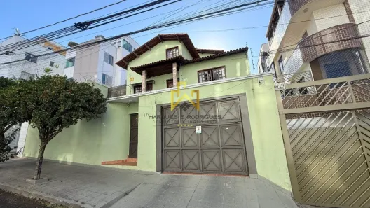 Casa com 3 Quartos à venda, 412m² no Palmares, Belo Horizonte