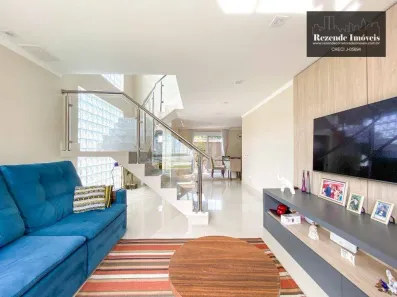 Sobrado com 3 Quartos à venda, 210m² no Butiatuvinha, Curitiba
