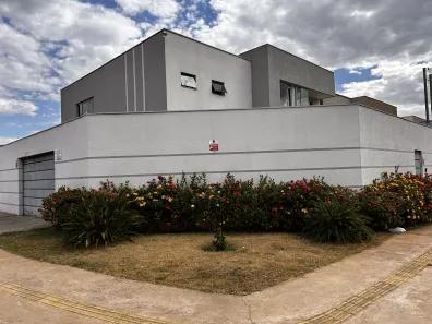 Casa com 4 Quartos à venda, 222m² no Parque Amazônia, Goiânia