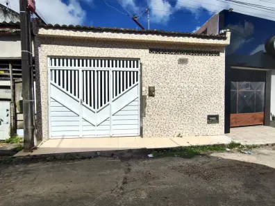 Casa com 2 Quartos à venda, 145m² no Santos Dumont, Aracaju