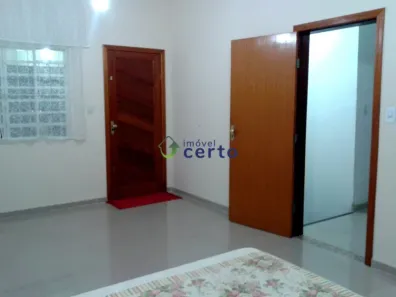 Casa com 5 Quartos à venda, 260m² no Riacho III, Betim
