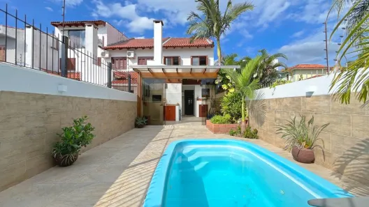 Casa com 4 Quartos à venda, 192m² no Espírito Santo, Porto Alegre