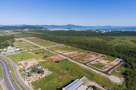 Lote/Terreno à venda, 450m² no Ingleses do Rio Vermelho, Florianópolis