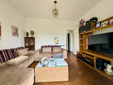 Casa com 3 Quartos à venda, 227m² no Mundo Novo, Juiz de Fora