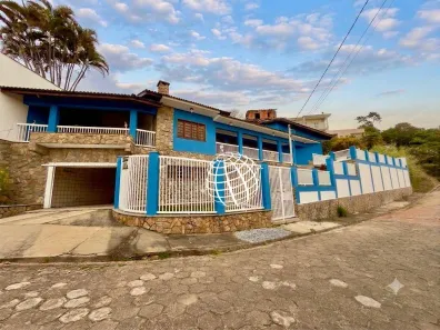 Casa com 4 Quartos para alugar, 450m² no Jardim Alvorada, Piracaia