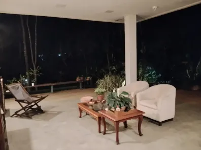 Casa de Condomínio com 4 Quartos para alugar, 380m² no Mira-flores, Hidrolândia
