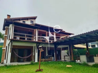 Casa com 2 Quartos para alugar, 120m² no Morro das Pedras, Florianópolis