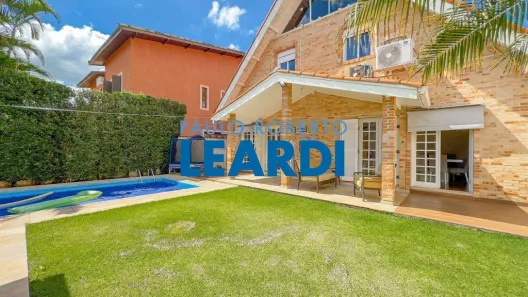 Casa de Condomínio com 3 Quartos à venda, 420m² no Alphaville, Santana de Parnaíba
