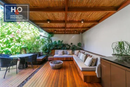 Casa de Condomínio com 3 Quartos para alugar, 357m² no Retiro Morumbi, São Paulo