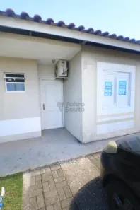 Casa de Condomínio com 2 Quartos para alugar, 44m² no Areal, Pelotas