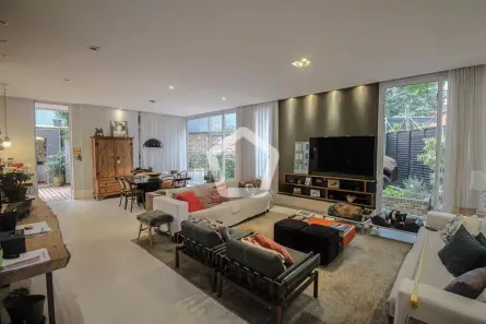 Casa com 6 Quartos à venda, 300m² no Vila Mariana, São Paulo