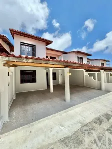 Casa de Condomínio com 5 Quartos à venda, 215m² no Sapiranga-Coité, Fortaleza