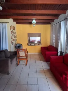 Casa com 3 Quartos à venda, 160m² no Jardim Califórnia, Cuiabá