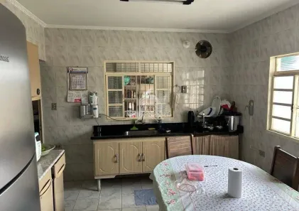 Casa com 2 Quartos à venda, 182m² no Antônio Zanaga I, Americana