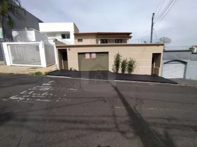 Casa com 3 Quartos à venda, 285m² no Vigilato Pereira, Uberlândia